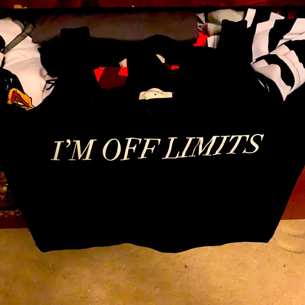 FOREVER 21 OFF LIMITS CROP TOP